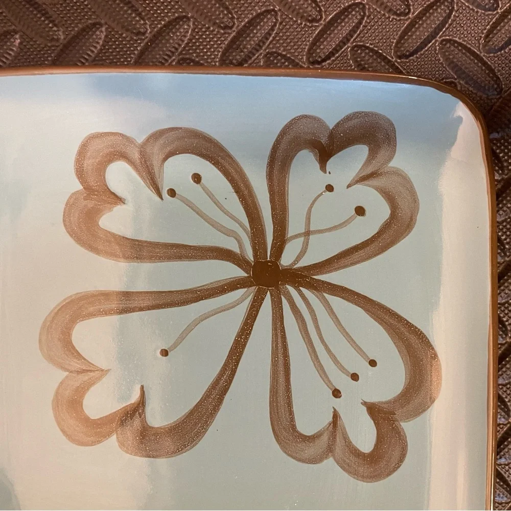 Vintage Pier One dinner plate Hibiscus pattern.